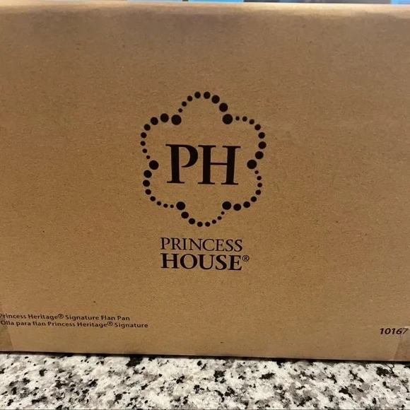 Princess House Signature 4- Quart Flan Pan